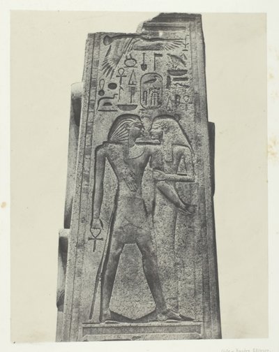 Karnak Sarayı, Granit Kutsal Alanından Önce Sütun, Thebes, 184951, 1852 basılmış. by Maxime Du Camp