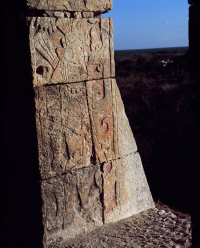 Bir savaşçının frizinin detayı, El Castillo by Mayan Mayan