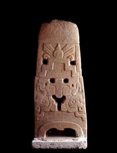 Kolomb öncesi sanat, Maya uygarlığı, klasik öncesi dönem: bir tanrının üslup maskesinin taş stel dekoru. MS 600-1100, Saca Tepequez, Guatemala