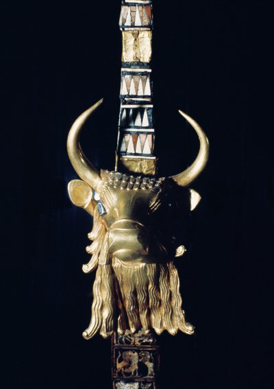 Boğa başı, arp süslemesi, MÖ 2800-2300 (yaldızlı ahşap) (bkz. 198659) by Mesopotamian