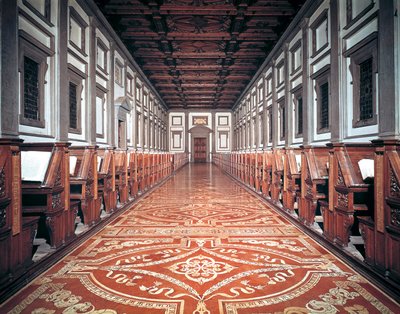 Laurentian Kütüphanesi salonu, mimar Michelangelo (1475-1564), Floransa, İtalya by Michelangelo Buonarroti