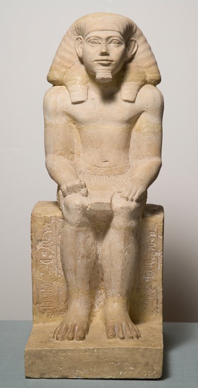 Hapidefai kireçtaşı heykelciği by Middle Kingdom Egyptian