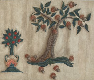İşlemeli Yatak Askısı by Mildred E. Bent