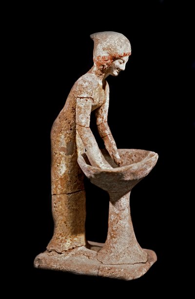 Miken sanatı: un gözetleyen kadın heykelciği. 16. yüzyıl M.Ö. Strazburg, arkeoloji müzesi by Mycenaean