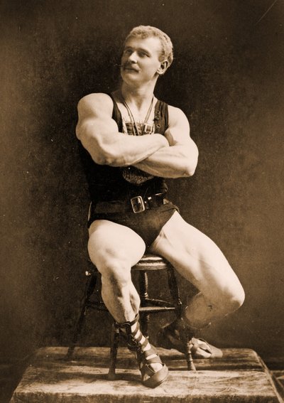 Eugen Sandow, klasik antik Greko-Romen pozunda, 1893 dolayları by Napoleon Sarony
