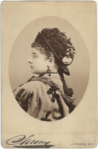 Pauline Lucca
