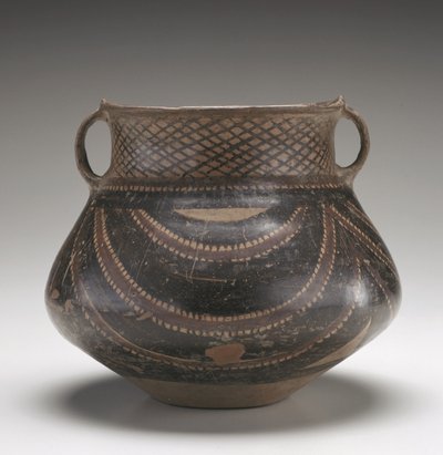Urn, Gansu Eyaleti, MÖ 2000 dolayları (seramik) by Neolithic Period Chinese School