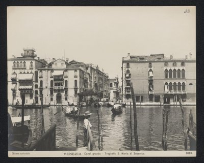 Veerboten naar de Santa Maria del Giglio te Venetië Kilisesi Venedik - Büyük Kanal - S. Maria di Zobenico feribotu (nesne üzerindeki başlık) by Neue Photographische Gesellschaft