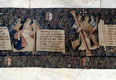 Vahiyin Asılması (1373-1383), Tutkunun aletlerini taşıyan melekler. Nicolas Bataille