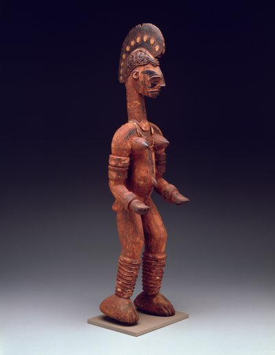 Ayakta duran kadın figürü, 19. yüzyılın sonlarından 20. yüzyılın sonuna kadar (metal, fiber ve boncuklu polikrom ahşap) by Nigerian Nigerian