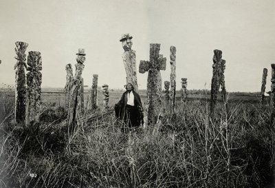 Mezarlıkta dua, Araucano, Şili (jelatin gümüş baskı) by Oder W. Heffer