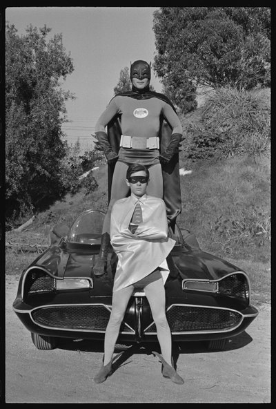 Batman ve Robin ve Batmobile 