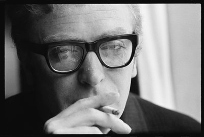 Michael Caine sigara by Orlando Suero