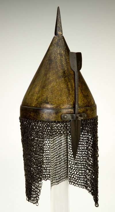 Miğfer, belki 16. yüzyıl, 19. yüzyılda modifiye edilmiş (yaldızlı paslı demir) by Ottoman School