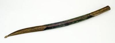 Yataghan için kın (altın koftgari kakmalı demir, ahşap ve kadife) by Ottoman School