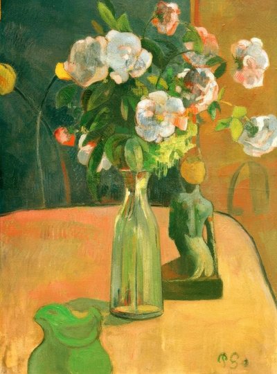 Güller ve heykelcik by Paul Gauguin