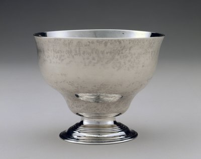 eğimli kase by Paul Revere