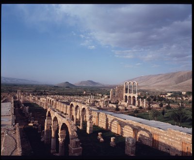 Anjar şehrinin görünümü, 705-710 by Period Umayyad