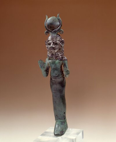 Doğu Antikaları: Fenike tanrıçası. Bronz ve gümüş heykelcik. 700-600 M.Ö. Paris, Louvre Müzesi by Phoenician