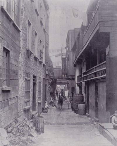 Kanada: Little Champlain Street, Quebec (s/b fotoğraf) by Photographer Canadian