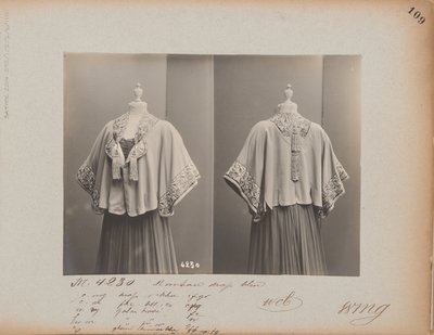 Albüm Sayfası: House of Worth, Cape by Photographer French