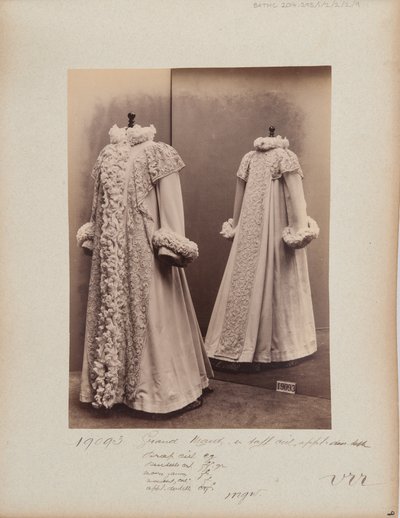 Albüm Sayfası: House of Worth, Coat (Grand Manteau) by Photographer French