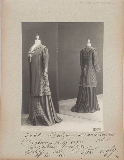 Albüm Sayfası: House of Worth, Kostüm by Photographer French