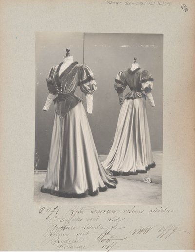 Albüm Sayfası: House of Worth, Kostüm by Photographer French
