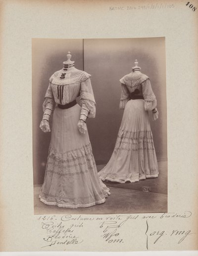 Albüm Sayfası: House of Worth, Kostüm by Photographer French