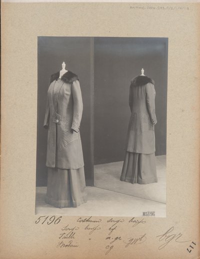 Albüm Sayfası: House of Worth, Kostüm by Photographer French
