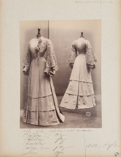 Albüm Sayfası: House of Worth, Kostüm by Photographer French
