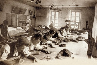 Aubusson Goblen Fabrikası, Fransa, c. 1900 (s/b fotoğraf) by Photographer French