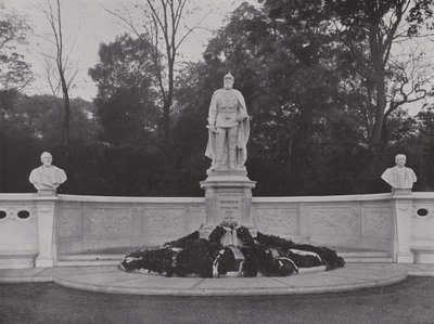 İmparator Friedrich III Anıtı (s / b fotoğraf) by Photographer German