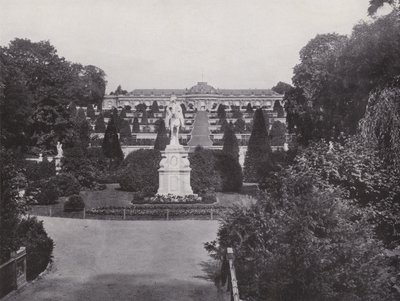 Potsdam, Büyük Frederick Anıtı ve Sanssouci Sarayı Manzarası (s/b fotoğraf) by Photographer German