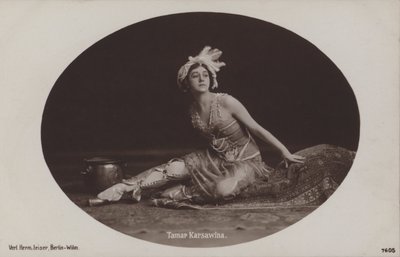 Tamara Karsavina, Rus balerin ve bale öğretmeni (s/b fotoğraf) by Photographer German