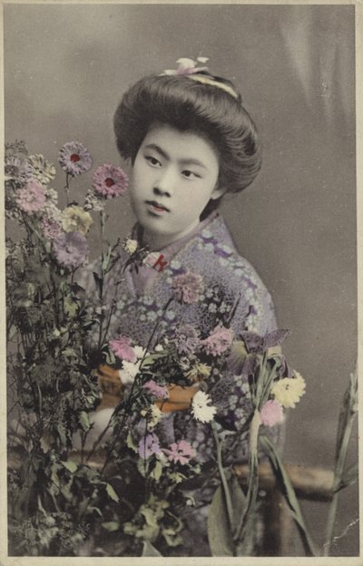 Çiçekli Japon kız (renkli fotoğraf) by Photographer Japanese