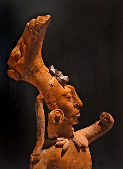 Bir beyzbol oyuncusundan detay, Jaina Culture (seramik) by Pre-Columbian Pre-Columbian