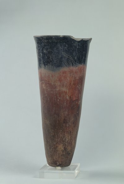 Siyah kapaklı vazo, Naqada I-II Dönemi (çömlek) by Predynastic Period Egyptian