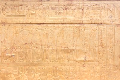 Tutankhamun'un mezar odasının dış altın tapınağı, Mısır Müzesi, Kahire, Mısır by Prehistoric Prehistoric