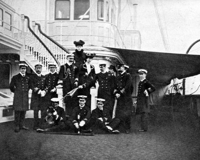 Kraliyet yat Victoria ve Albert, Kopenhag, 1908 gemide grup portresi. by Queen Alexandra