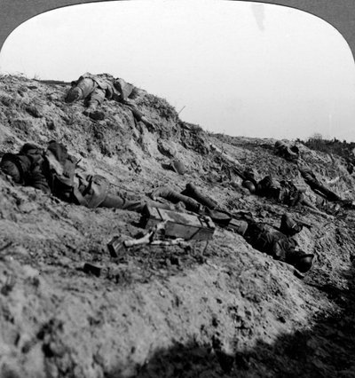 Ölü askerler, Vimy Ridge, Fransa, I. Dünya Savaşı, 1914-1918 by Realistic Travels Publishers