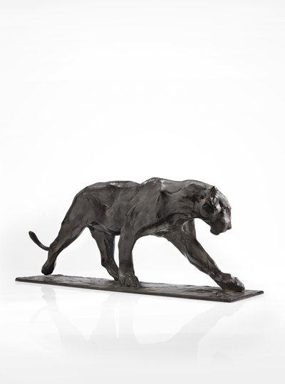 Panter yürüyüşü, arka bacağı kaldırılmış, c.1904 (patine bronz) by Rembrandt Bugatti