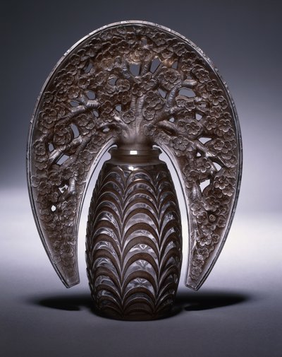 Bouchons Fleurs de Pommiers No. 493, c.1919 (şeffaf ve buzlu pembe vitray) by Rene Jules Lalique