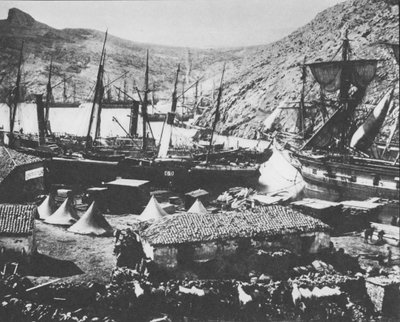 Kırım Savaşı sırasında Balaclava Limanı by Roger Fenton