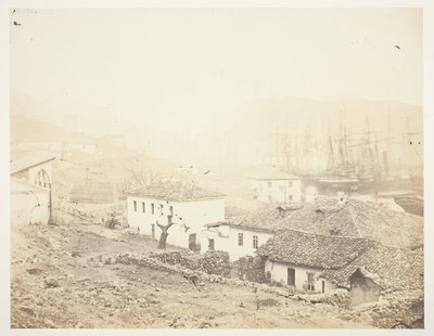 Balaklava, denize doğru bakıyor by Roger Fenton