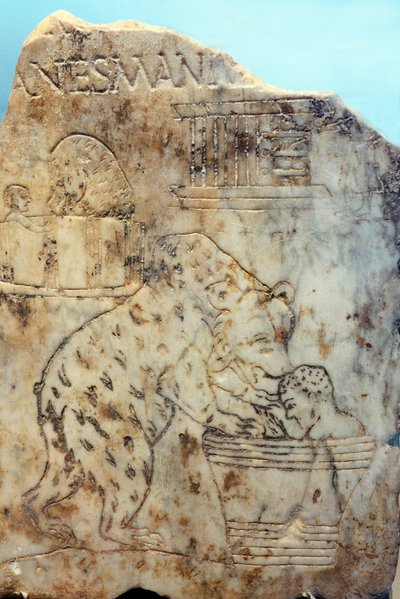 Bear Show, 2. - 3. yüzyıl (mermer tablet oyulmuş) by Roman