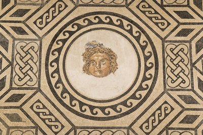 Medusa Mozaiği, Hıristiyan Kralların Alcazar