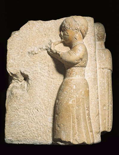 Aulos çalan bir kadının Osuna heykeli, Urso, Endülüs by Roman