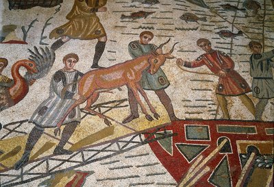Roma sanatı: mozaiğin detayı “Avlanmanın ana kısmı”” Ceylanlar gemilere yüklenir. 315-350 AD. Piazza Armerina, Villa Romana del Casale by Roman