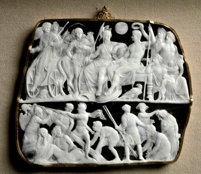 Roma sanatı: heykeltıraş Dioscuride (veya Dioscorides) tarafından iki düzeyde yapılan oniks kameo. Tepede, mitolojik tanrılarla çevrili İmparator Augustus (M.Ö. Soldan sağa, Tibere ondan iniyor by Roman